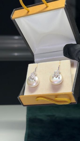 Сережки з білого золота з діамантами та перлинами Ю4№3 фото