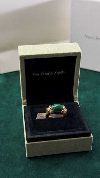 Кільце із жовтого золота в стилі Van Cleef &Arpels v2 фото